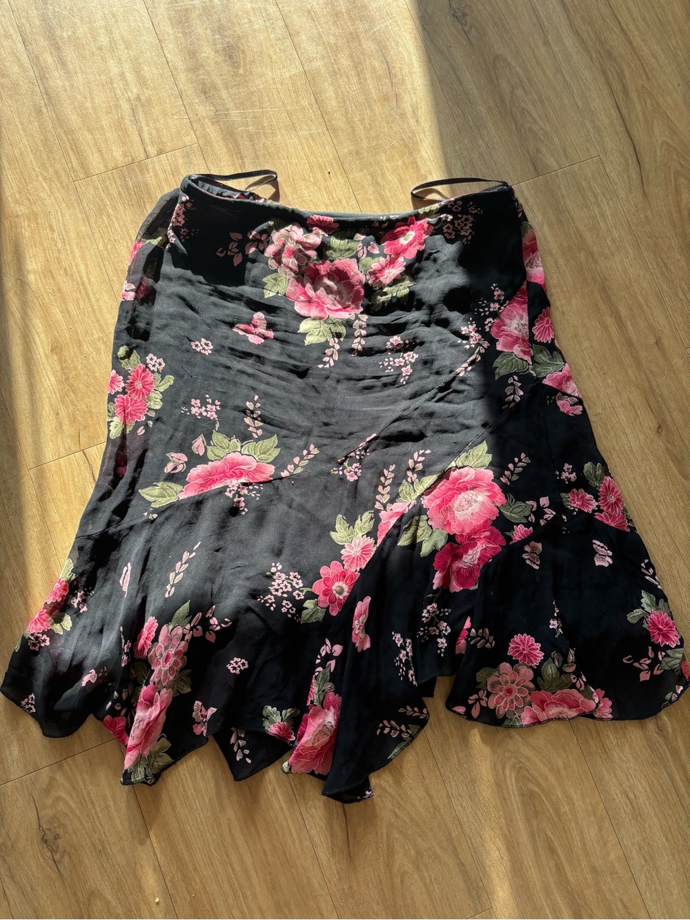 Black Floral asymmetrical hem Midi Skirt